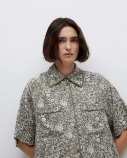 YERSE Camisa fluida floral caqui Clearance