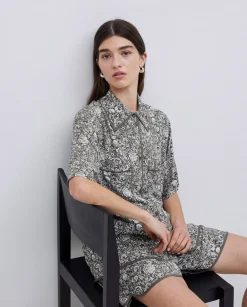 YERSE Camisa fluida floral caqui Clearance