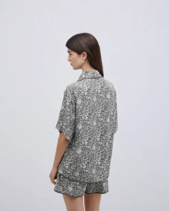 YERSE Camisa fluida floral caqui Clearance