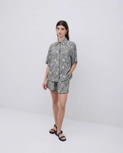 YERSE Camisa fluida floral caqui Clearance