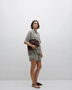 YERSE Camisa fluida floral caqui Clearance