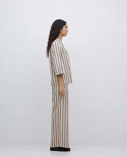 YERSE Camisa tencel cuello solapa rayas crudo Online