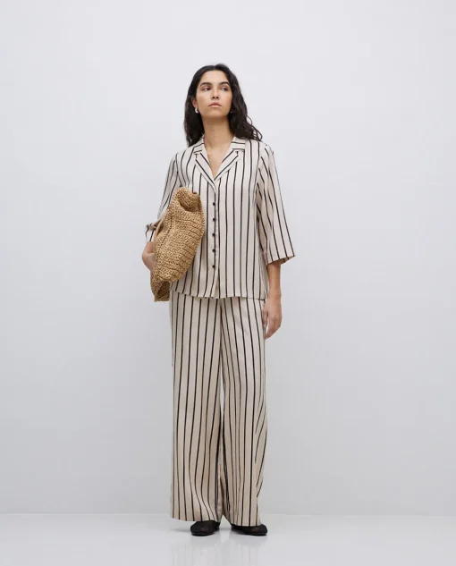 YERSE Camisa tencel cuello solapa rayas crudo Online