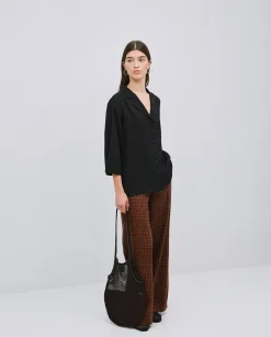 YERSE Camisa tencel cuello solapa negro Clearance