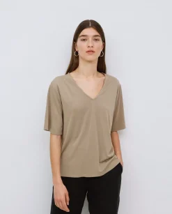 YERSE Camiseta holgada escote pico caqui Outlet