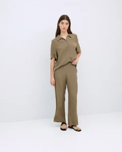 YERSE Pantalones cropped caqui New