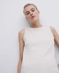 YERSE Top básico escote redondo beige Hot