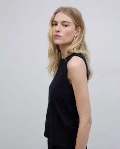 YERSE Top básico escote redondo negro New