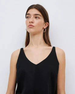 YERSE Top Tencel pico negro Discount