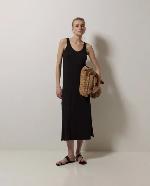 YERSE Vestido largo punto negro Clearance