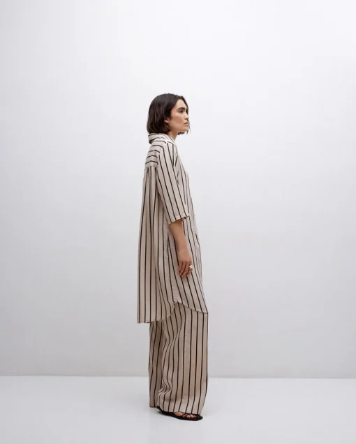 YERSE Vestido tencel cuello camisero crudo Hot