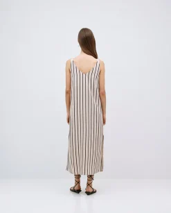 YERSE Vestido tencel pico crudo Hot