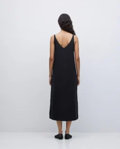 YERSE Vestido tencel pico negro Sale